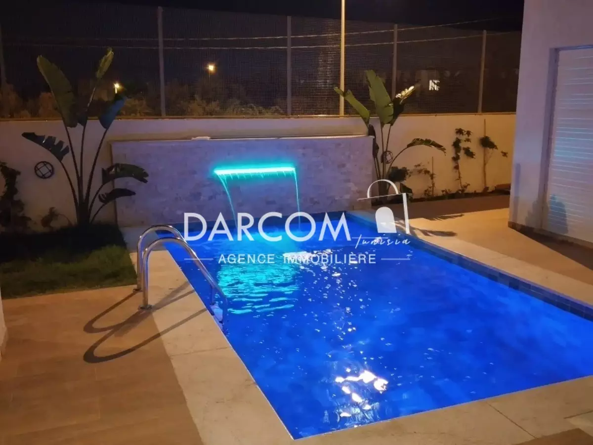 La Soukra Chotrana 2 Vente Maisons Villa avec piscine chotrana