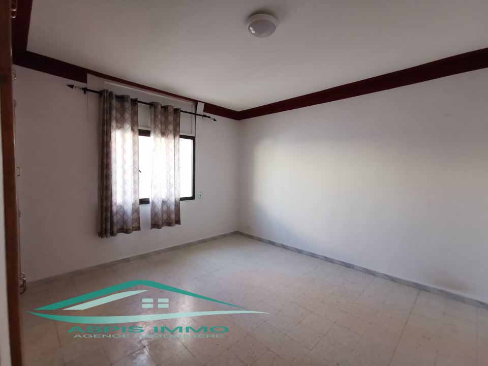 Kelibia&nbsp;Kelibia&nbsp;Vente&nbsp;Maisons&nbsp;Vt675 villa 512 m2 � cite merdes