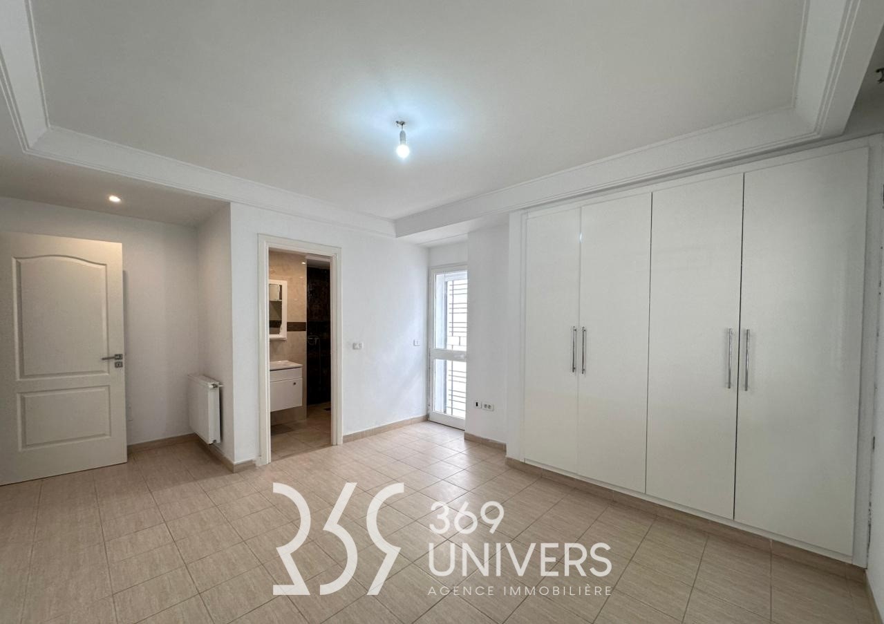 La Marsa Cite El Khalil Vente Appart. 2 pices Appartement avec terrasse  la marsa ref sh029