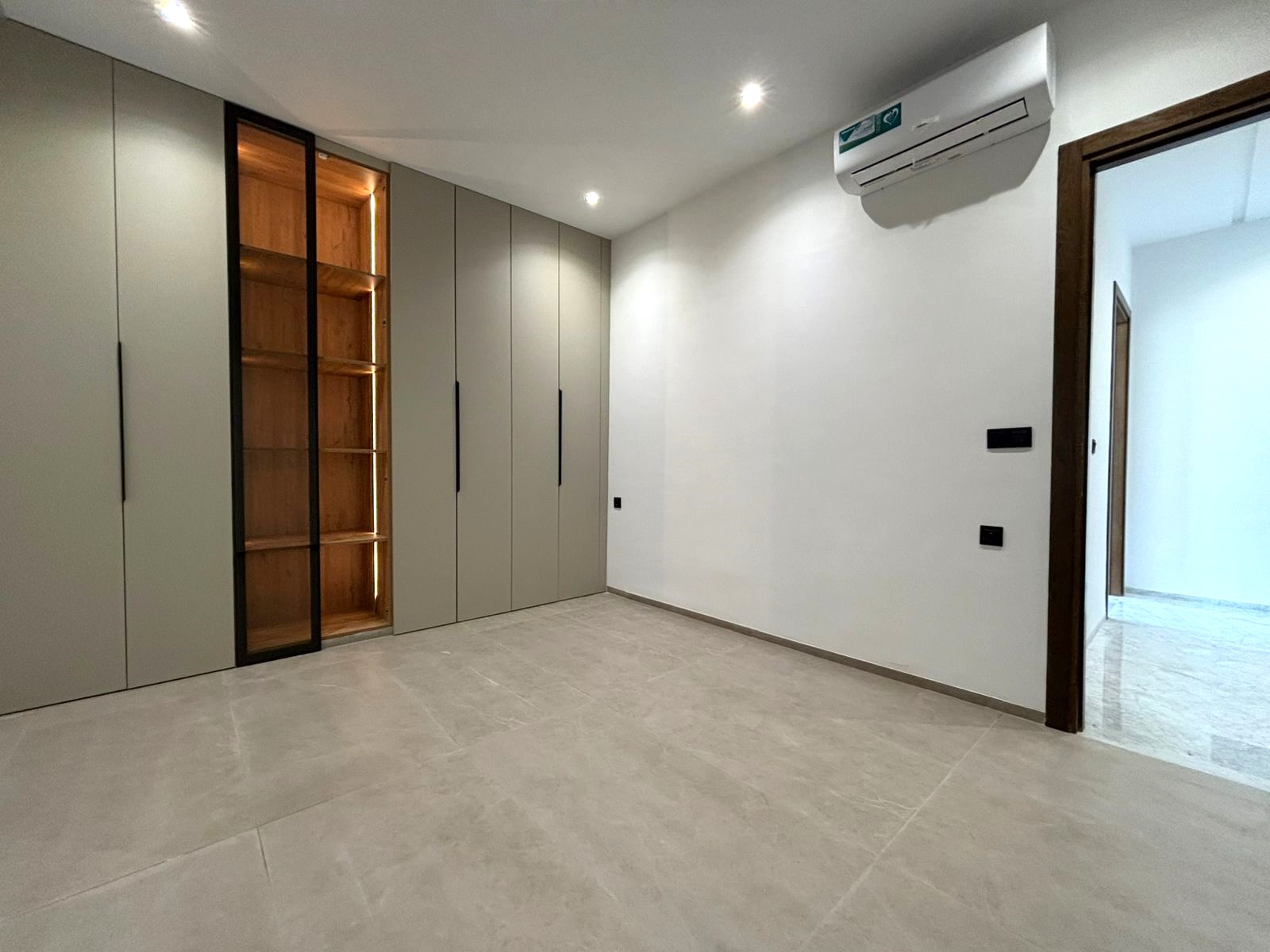 La Soukra Chotrana 1 Vente Appart. 4 pices Appt s3 direct promoteur  chotrana 1