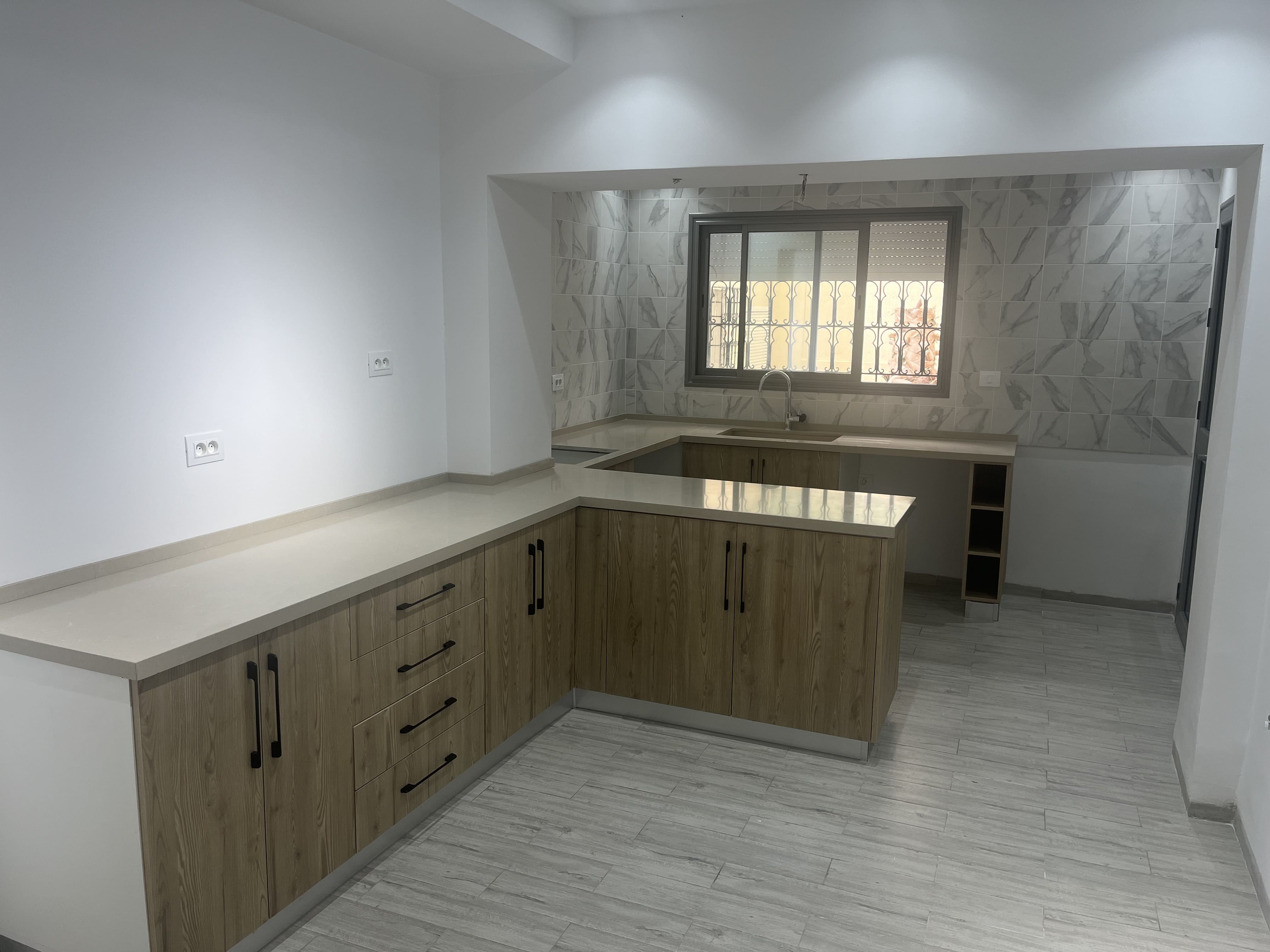 Ariana Ville El Menzah 5 Vente Maisons Rdc s3 avec 2 terrasses entre indpendante