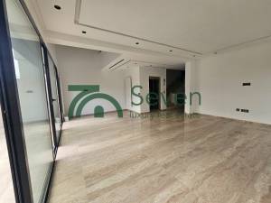 La Soukra&nbsp;Chotrana 1&nbsp;Vente&nbsp;Maisons&nbsp;Un triplex en s5 avec piscine  la ref277a