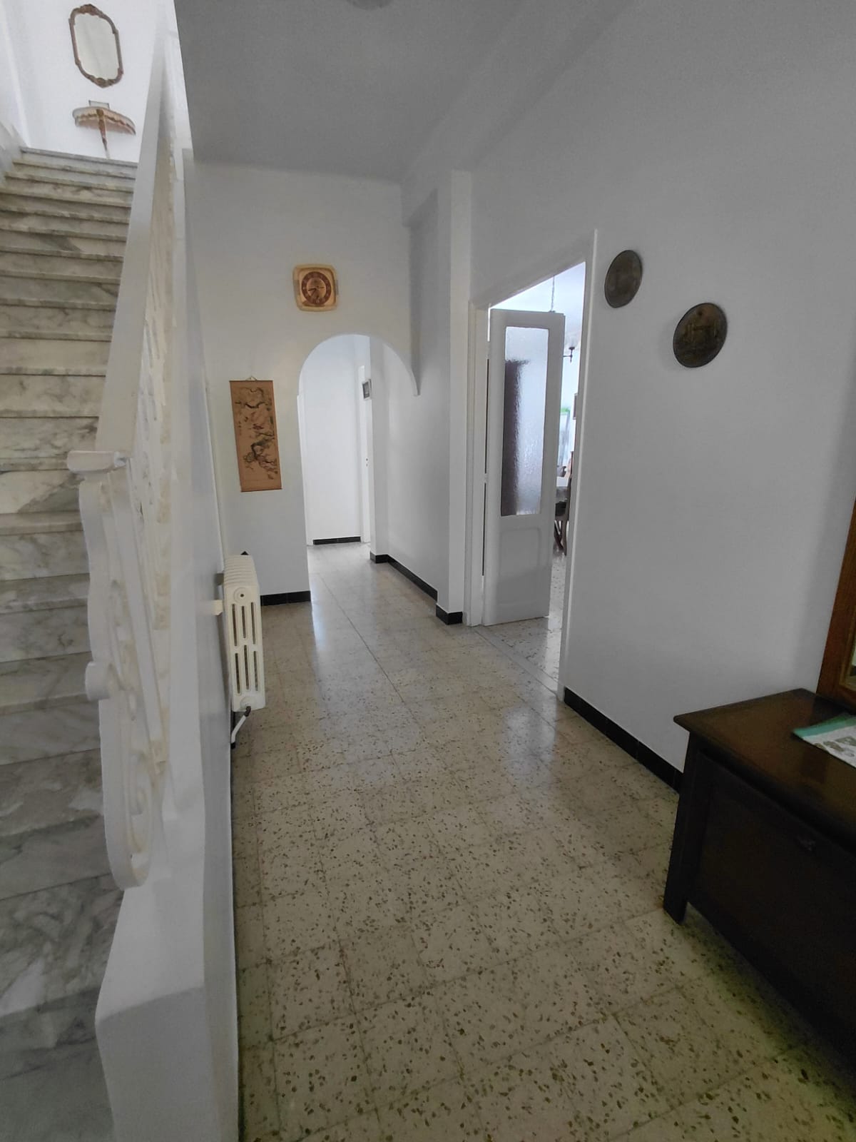 Sidi El Bechir Monfleury Vente Maisons Une villa sur deux niveaux  montfleury