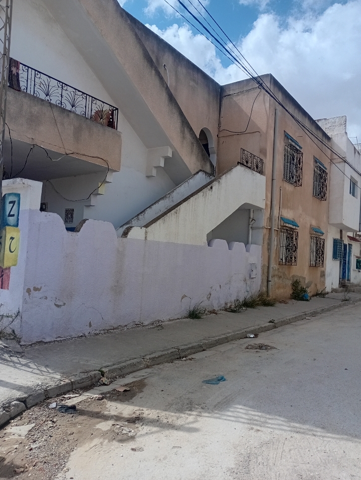 Fouchana Cite Brim Vente Maisons Maison et 2 appartements