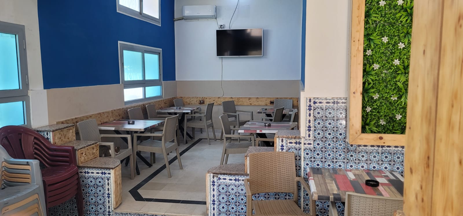 Mannouba Denden Vente Surfaces Gps  local commercial salon de th