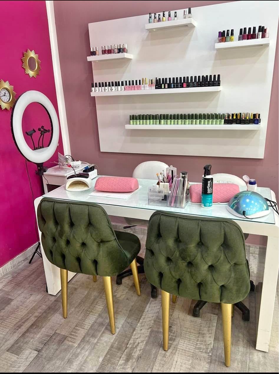 Raoued Ariana Essoughra Vente Surfaces Salon desthtique  ariana soghra