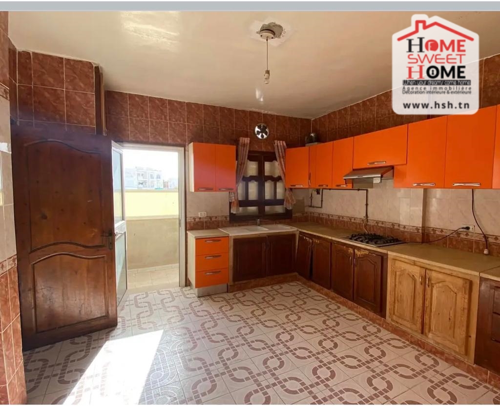 Ariana Ville Ariana Vente Appart. 5 pices+ Immeuble vinicius  borj louzir