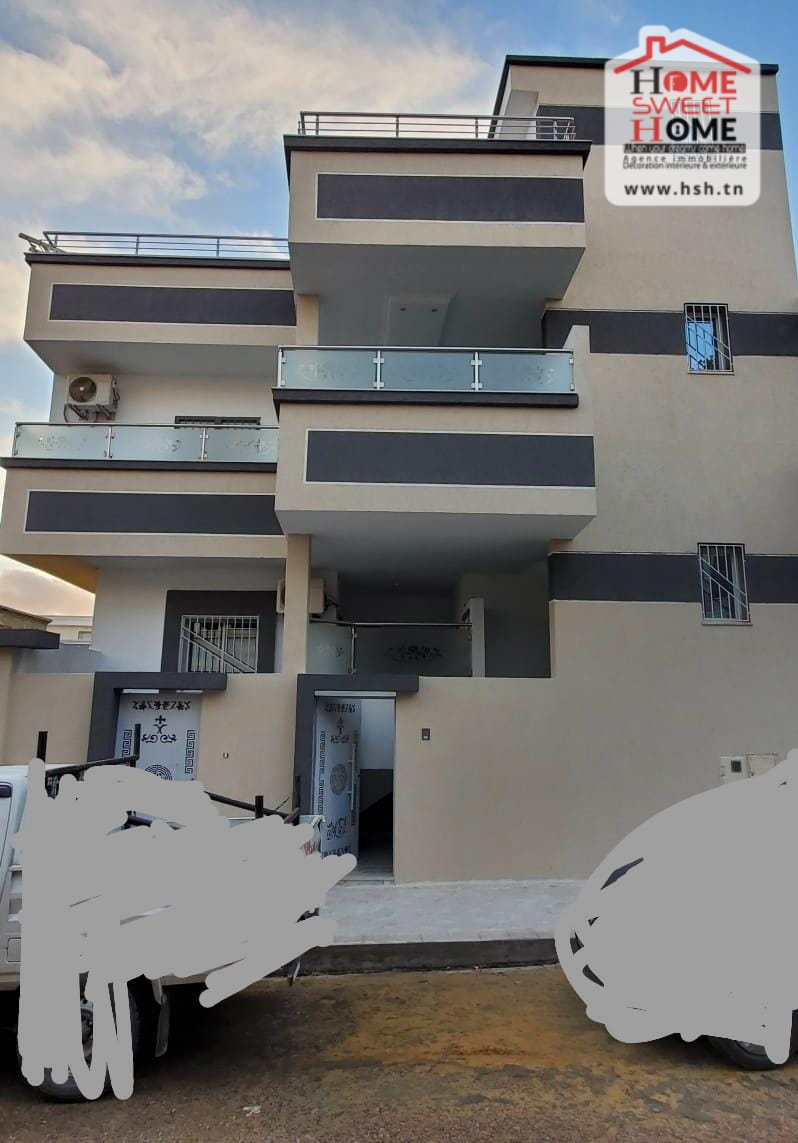 El Mourouj&nbsp;El Mourouj&nbsp;Vente&nbsp;Appart. 5 pi�ces+&nbsp;Immeuble voltora d el mourouj