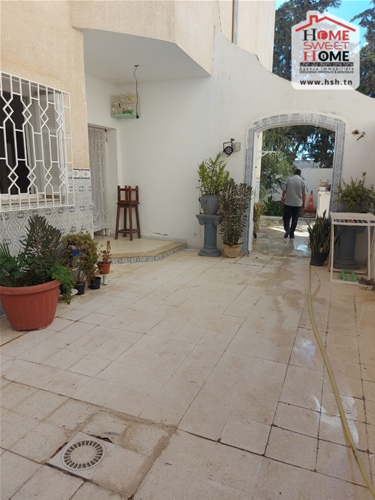 La Marsa&nbsp;Gammart&nbsp;Vente&nbsp;Appart. 5 pi�ces+&nbsp;Immeuble roojda � gammarth village