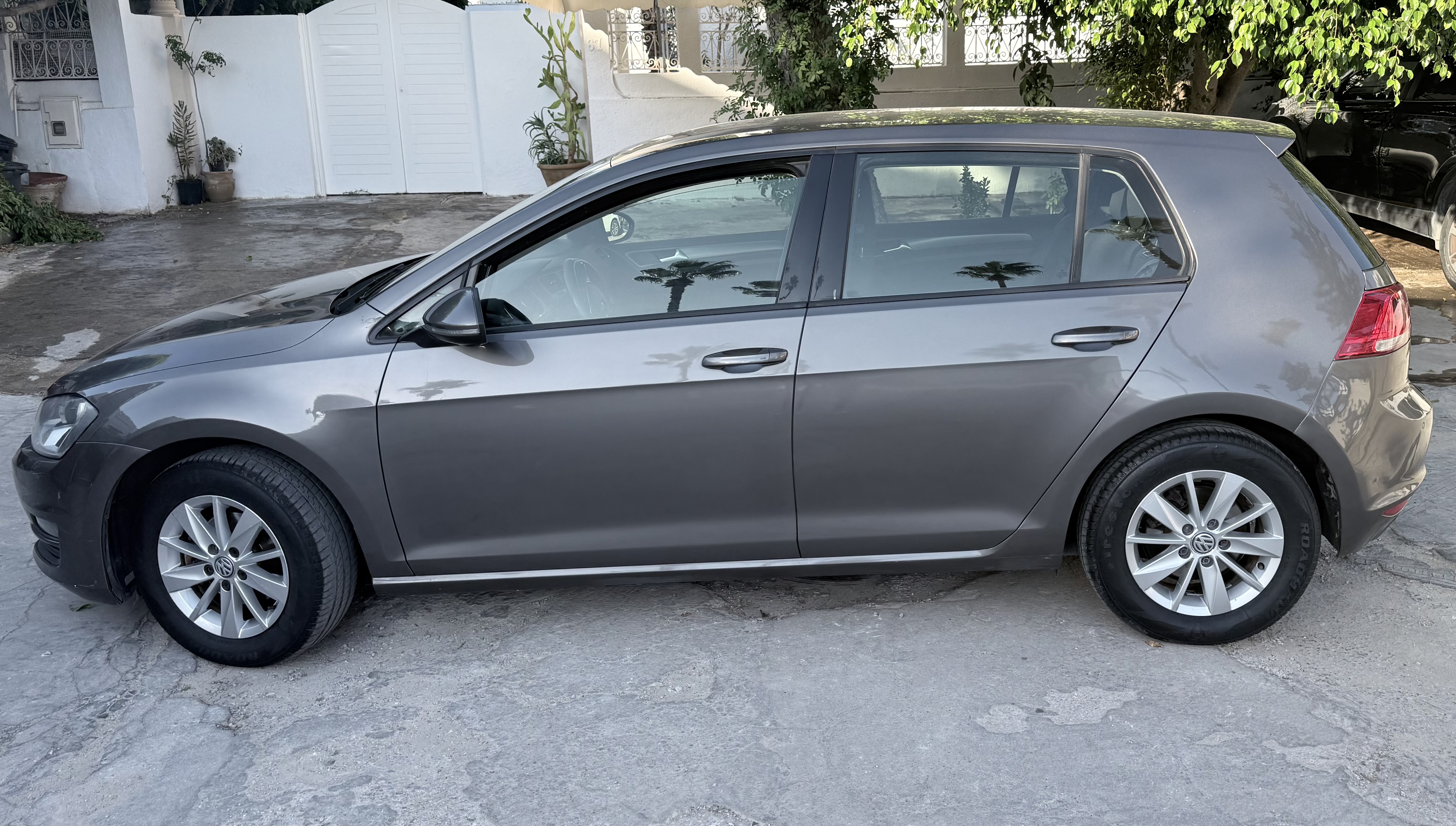 La Marsa Marsa Ennassim Volkswagen Golf 7 Tres jolie golf 7