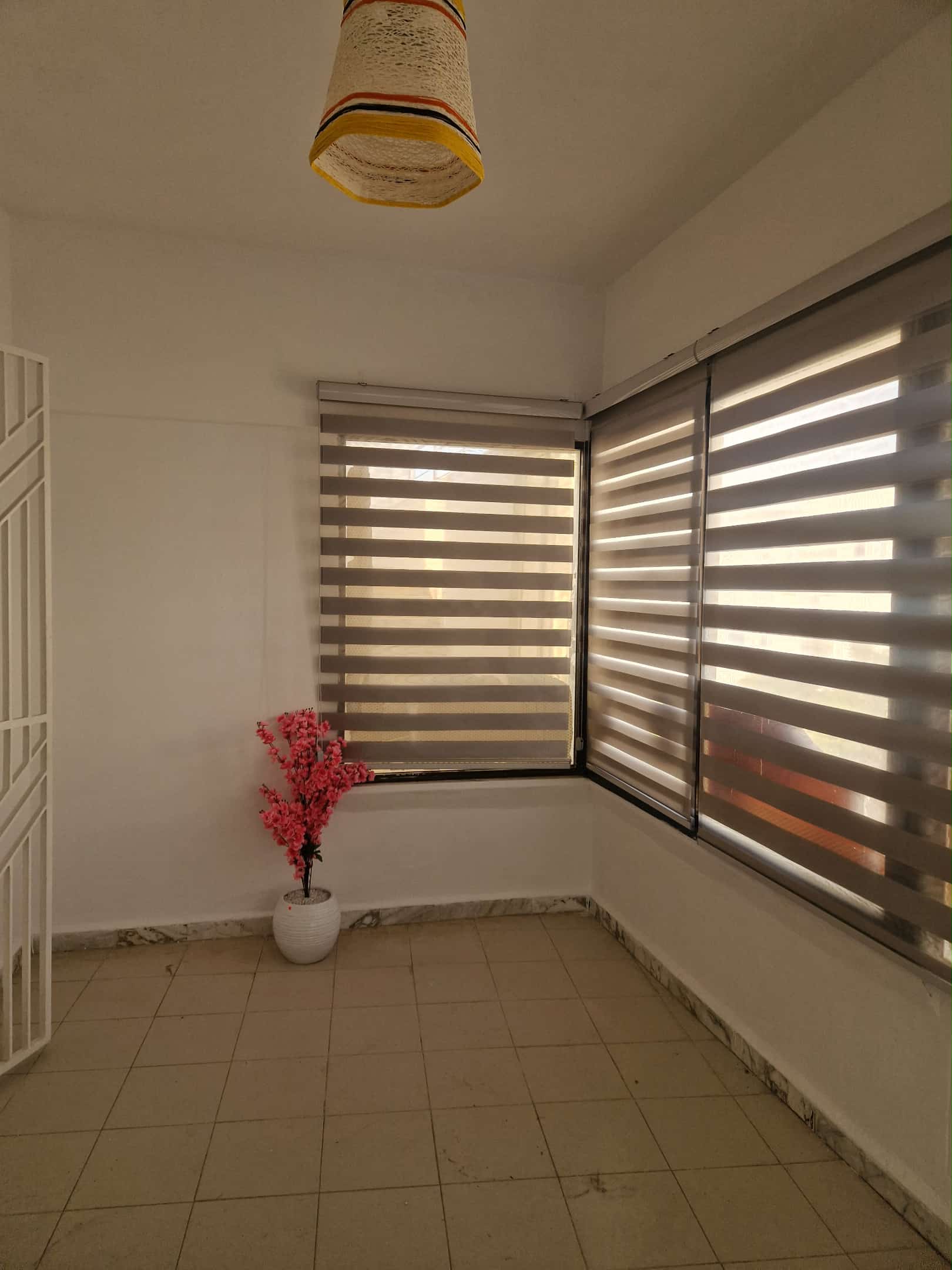 Ariana Ville Cite Ennasr 2 Location Appart. 3 pices tage de villa s2 cot l'htel penthouse