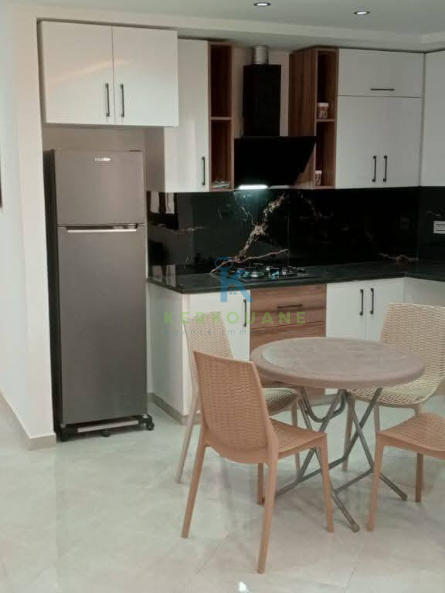 Hammam El Ghezaz&nbsp;Hammam El Ghezaz&nbsp;Vente&nbsp;Appart. 1 pi�ce&nbsp;Appartement � 200 m�tres de la plage