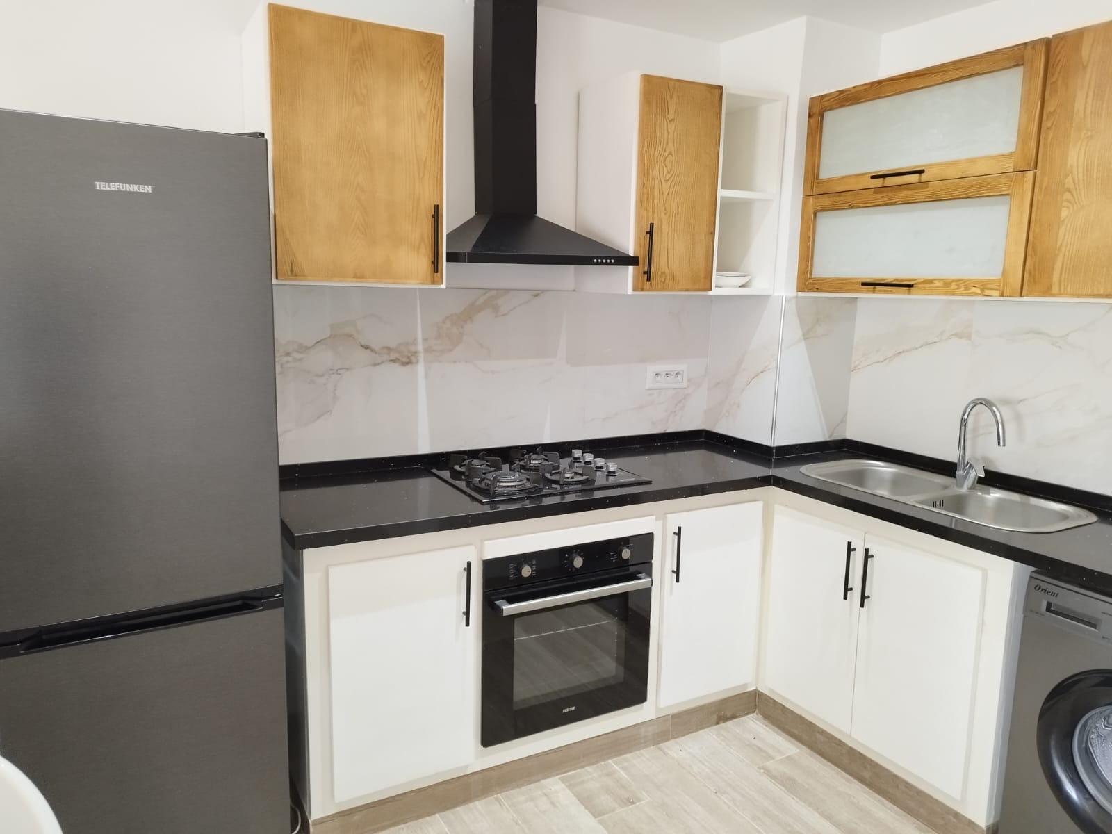 Hammam El Ghezaz&nbsp;Hammam El Ghezaz&nbsp;Vente&nbsp;Appart. 2 pi�ces&nbsp;Appartement meubl� rdc � plage hammem el ghezez