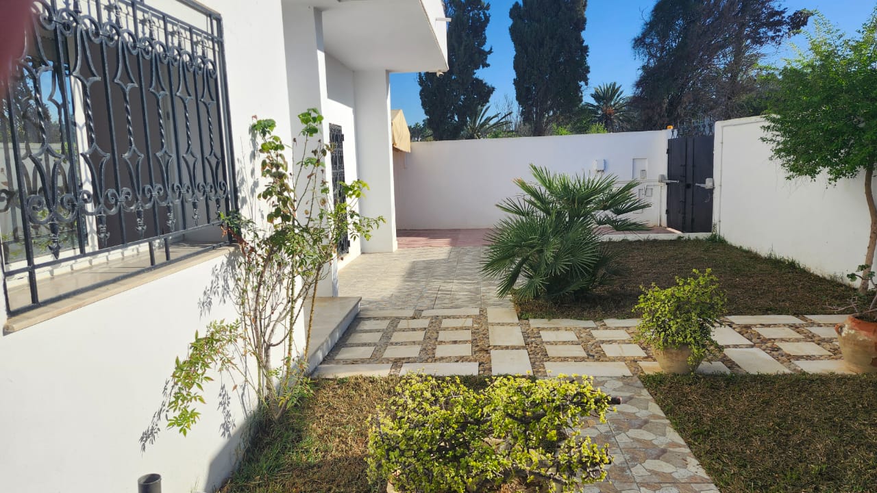 Hammamet&nbsp;Hammamet&nbsp;Vente&nbsp;Appart. 3 pi�ces&nbsp;Villa de luxe a hammamet cot� sindbad