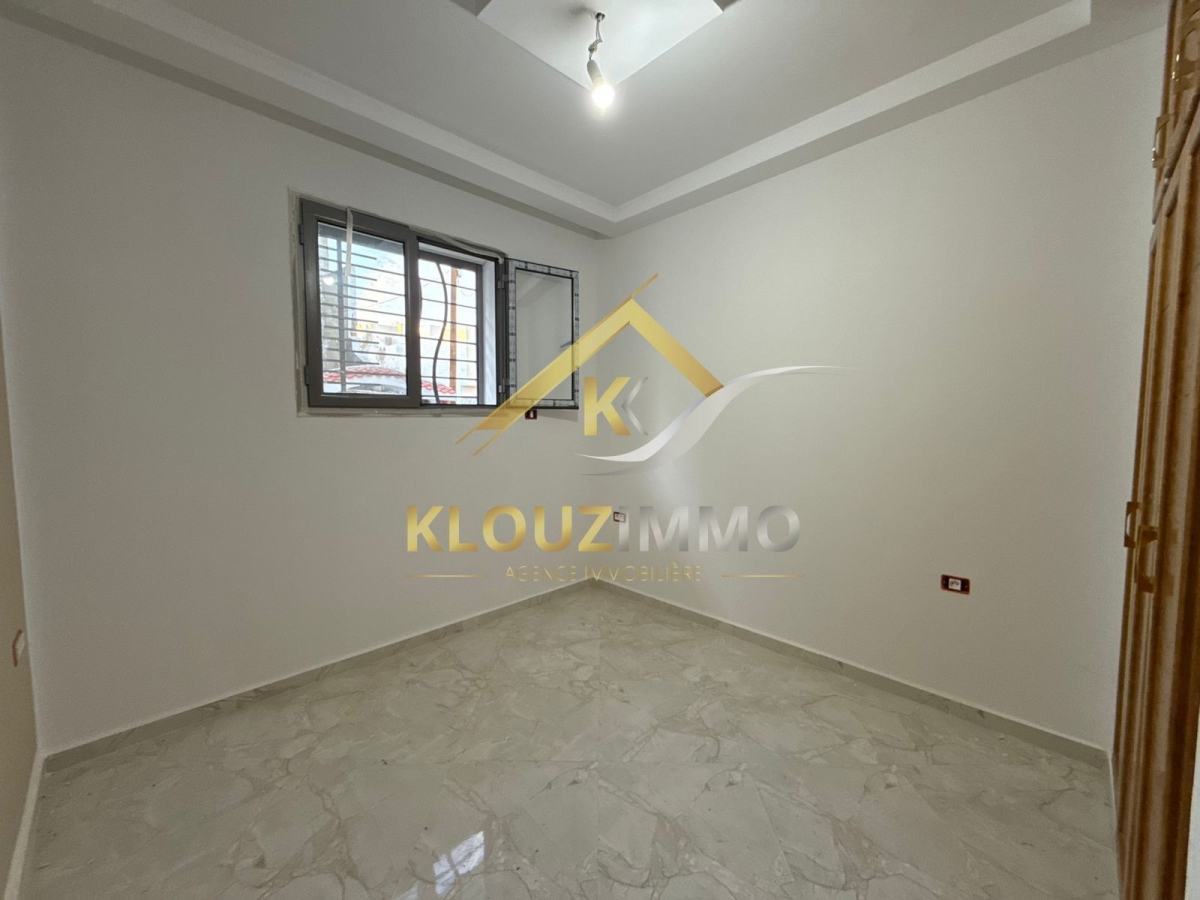 Bizerte Nord&nbsp;Bizerte&nbsp;Vente&nbsp;Maisons&nbsp;Une coquette villa s plus 3 ind�pendants