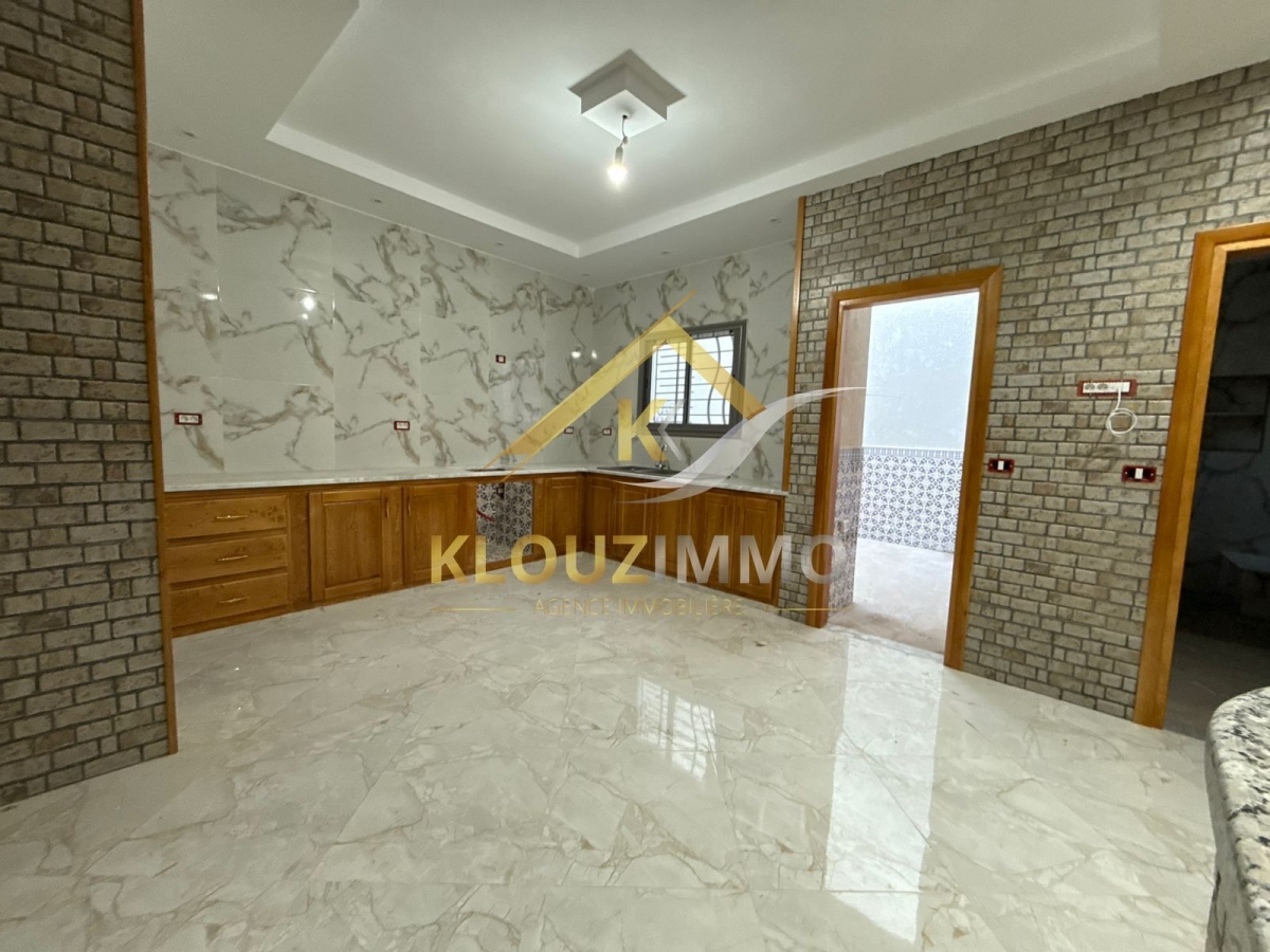 Bizerte Nord&nbsp;Bizerte&nbsp;Vente&nbsp;Maisons&nbsp;Une coquette villa s plus 3 ind�pendants