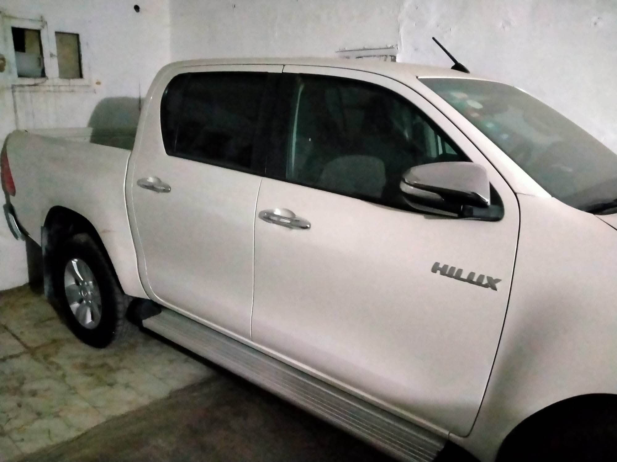 Mahdia Mahdia Toyota Hi.Lux Toyota hilux business