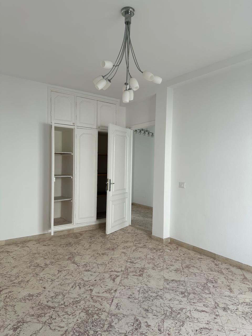 La Marsa Berge Du Lac Vente Appart. 5 pices+ Un coquet appartement s4  lac 1