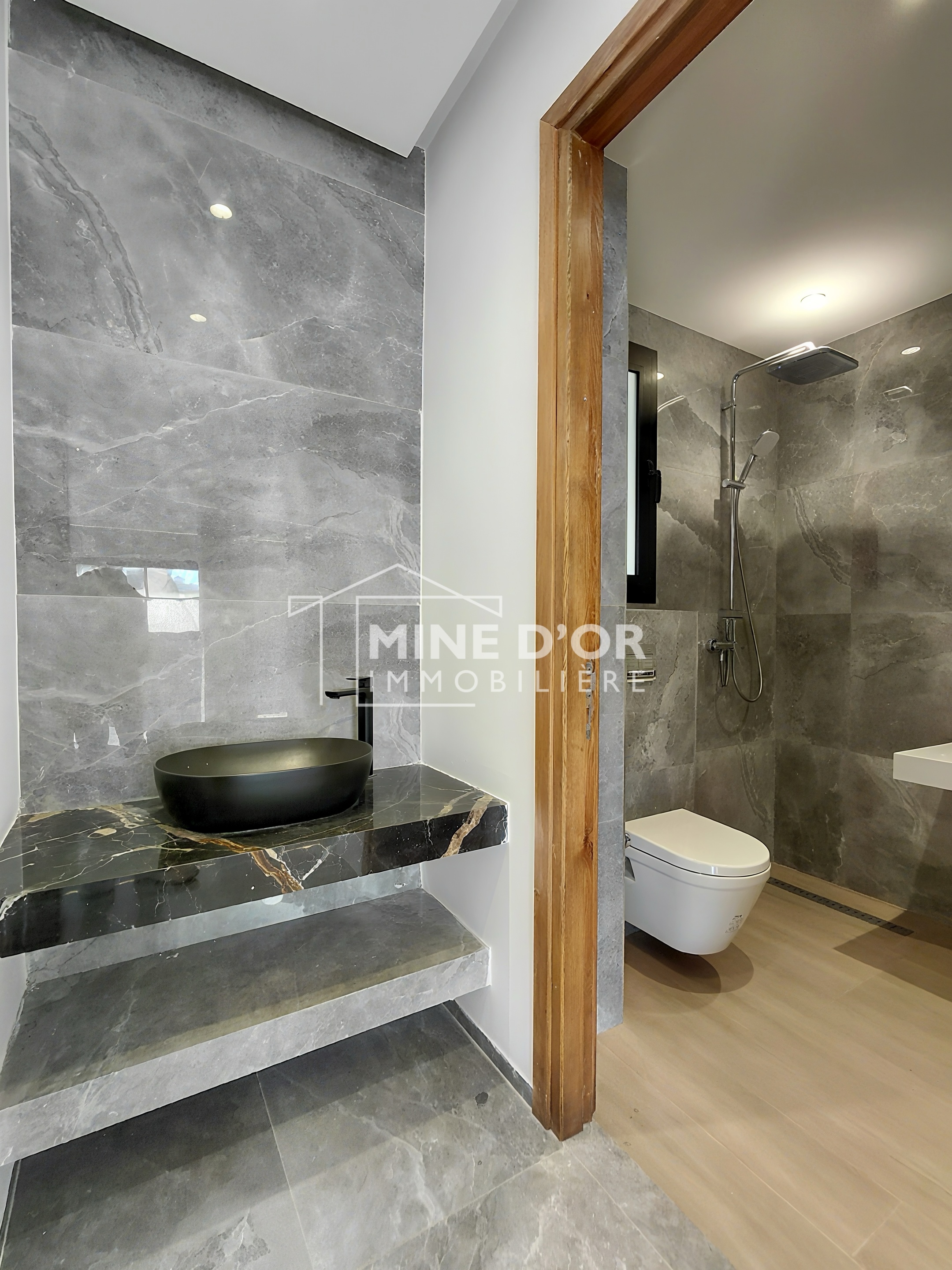 El Menzah El Menzah 9 Location Appart. 4 pices Al apprt s4 jamais habit a menzah 9