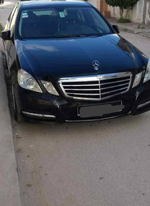Ariana Ville El Menzah 5 Mercedes E Mercedes benz e200 diesel 2012