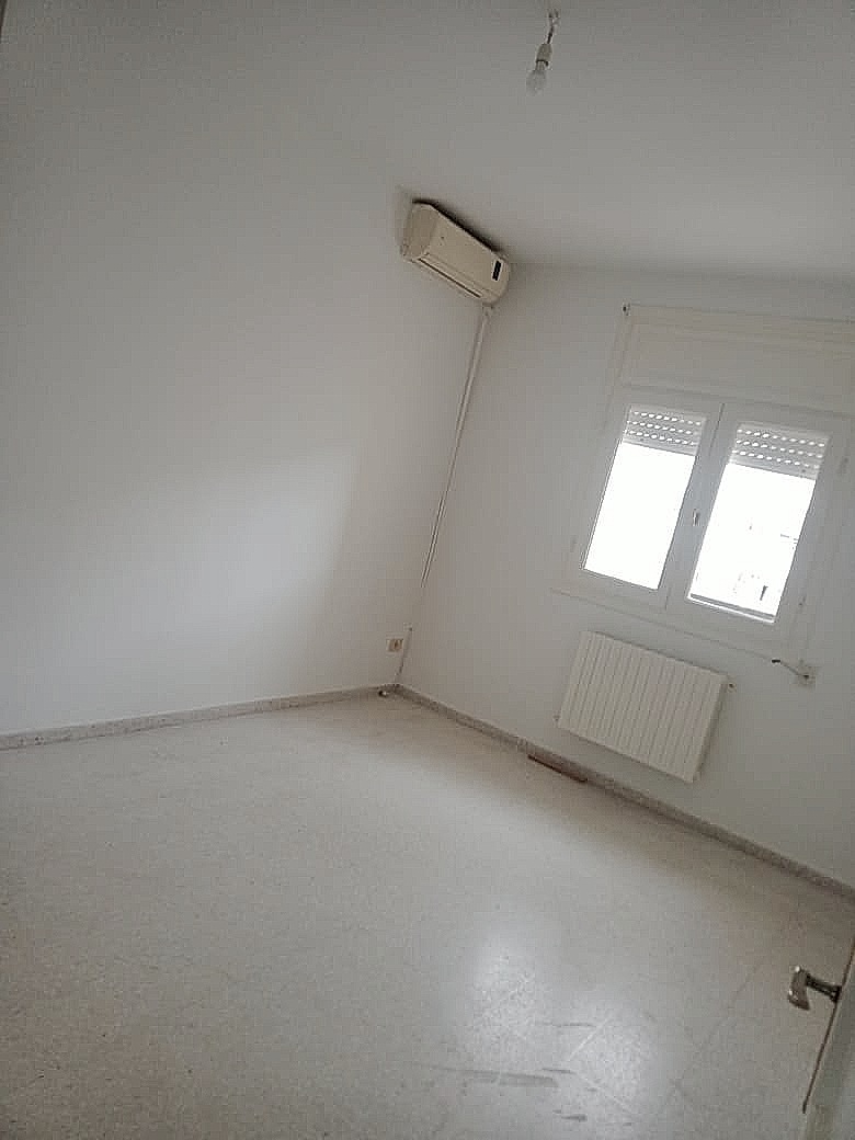 Ariana Ville Cite Ennasr 2 Vente Appart. 4 pices S3 tt options avenue principal