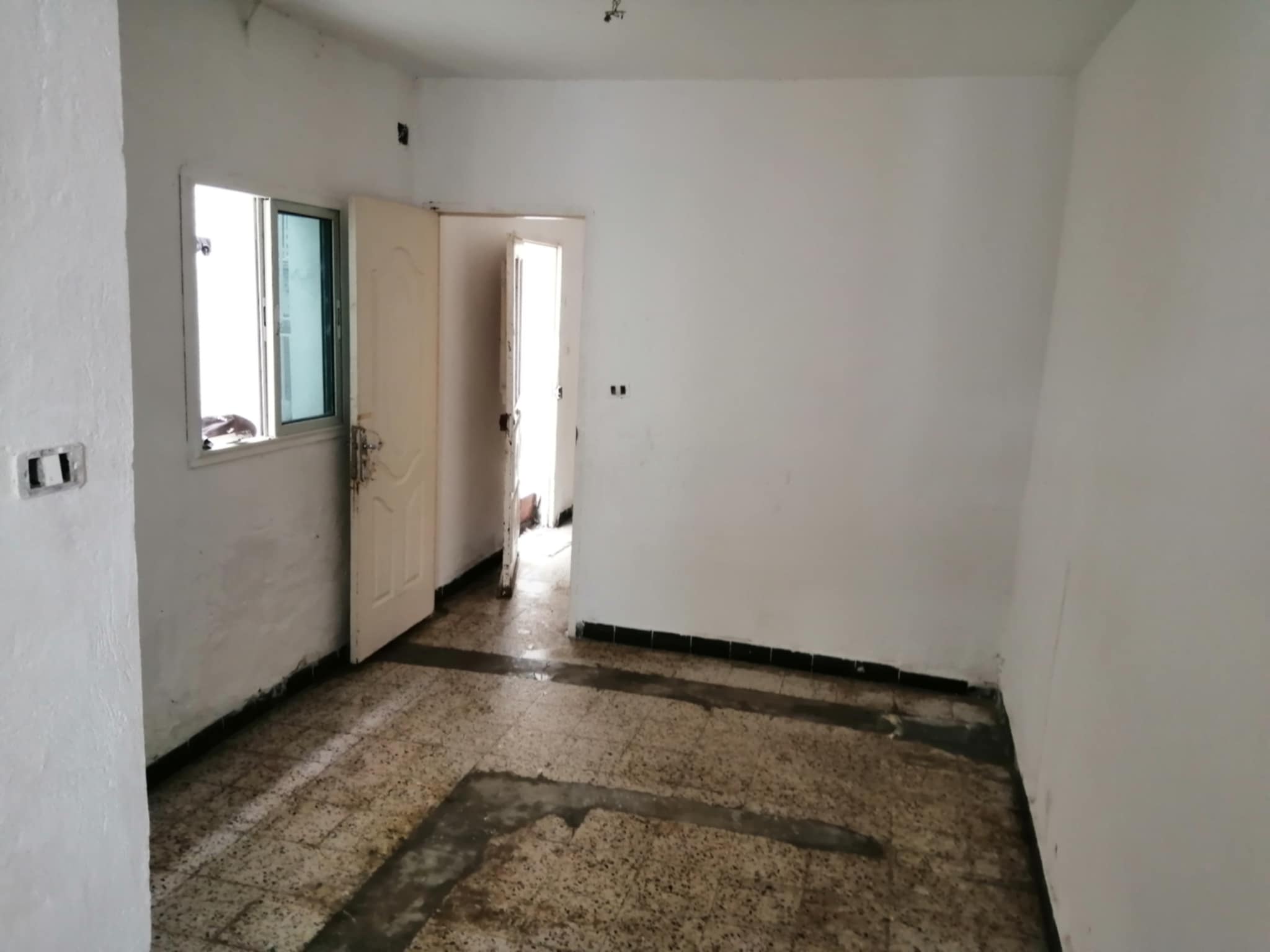 Ezzouhour (Tunis) Ezzouhour 4 Location Appart. 2 pices Studio  cit essalema ezzouhour 4