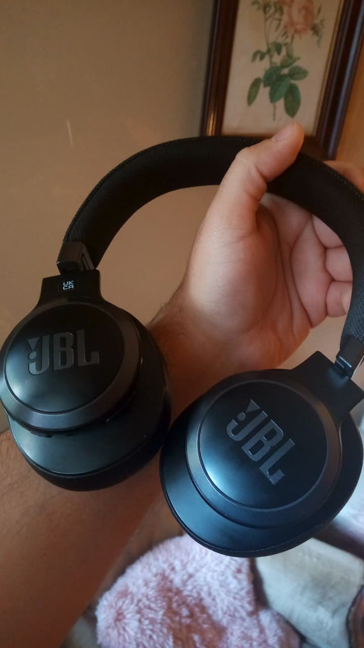 El Mourouj&nbsp;Cite El Bassatine&nbsp;Tuner&nbsp;Autre&nbsp;Casque jbl live 660nc