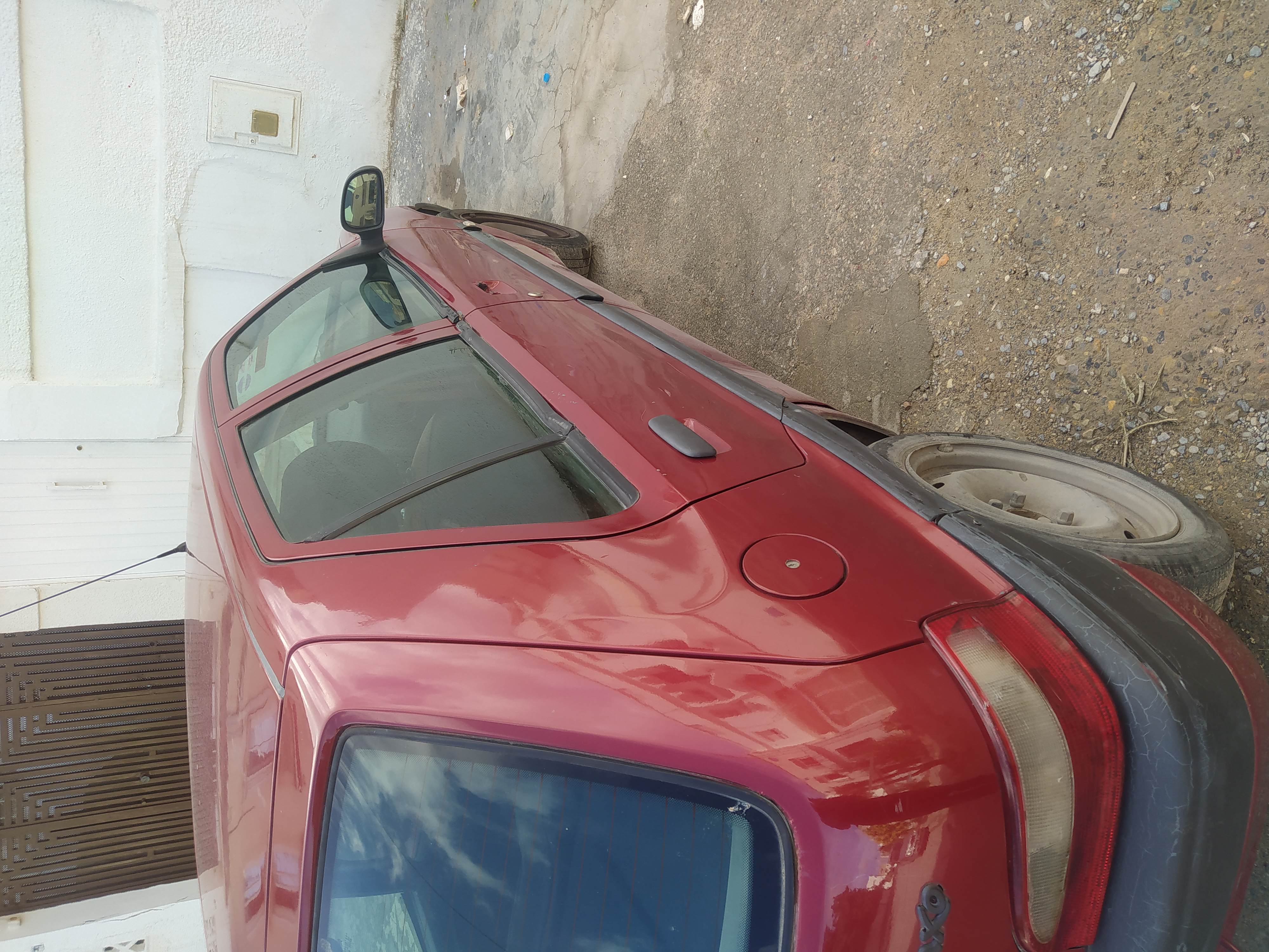 Ettahrir Ettahrir 1 Citroen Saxo Saxo en bon tat