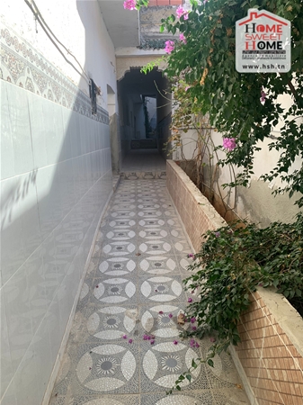 El Ouerdia&nbsp;El Ouerdia&nbsp;Vente&nbsp;Appart. 5 pi�ces+&nbsp;Immeuble fidji d el ouardia