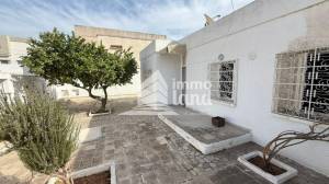 Ariana Ville&nbsp;Cite Ennouzha&nbsp;Vente&nbsp;Maisons&nbsp;Villa plain pied de 338m2 terrain