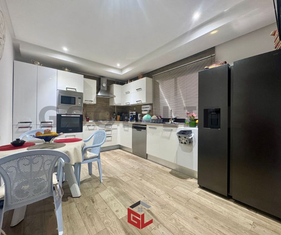 Ariana Ville&nbsp;Cite Ennasr 2&nbsp;Vente&nbsp;Appart. 4 pi�ces&nbsp;S3 � ennasr