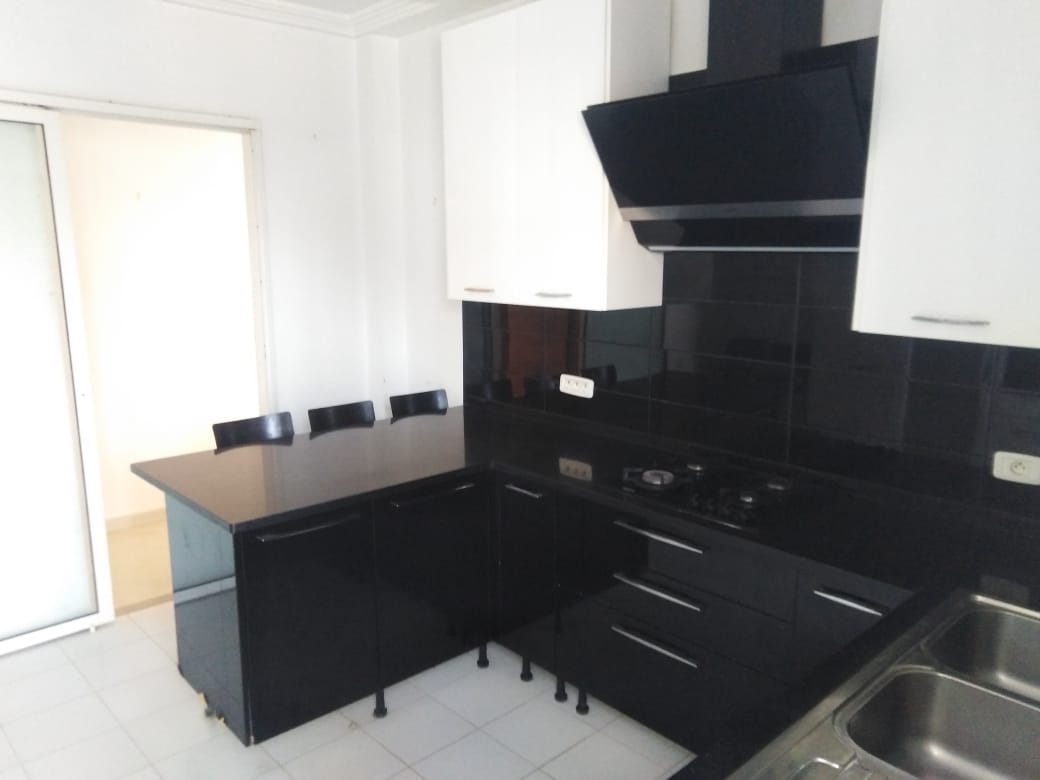 La Marsa Cite Essalama Location Appart. 4 pices Etage villa la marsa