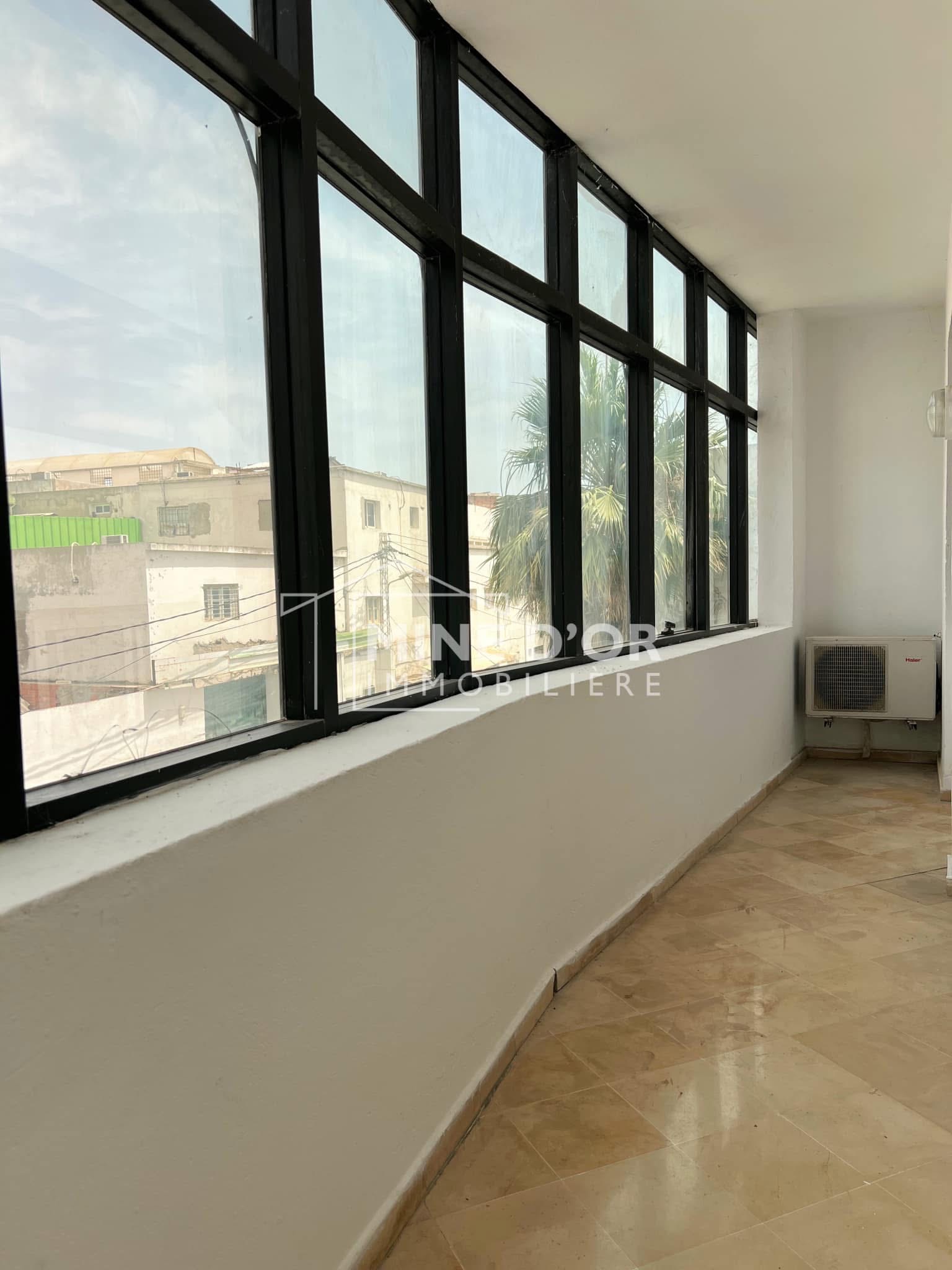 La Soukra&nbsp;Charguia 1&nbsp;Bureaux & Commerces&nbsp;Bureau&nbsp;Al bureau 180m2 a charguia 1