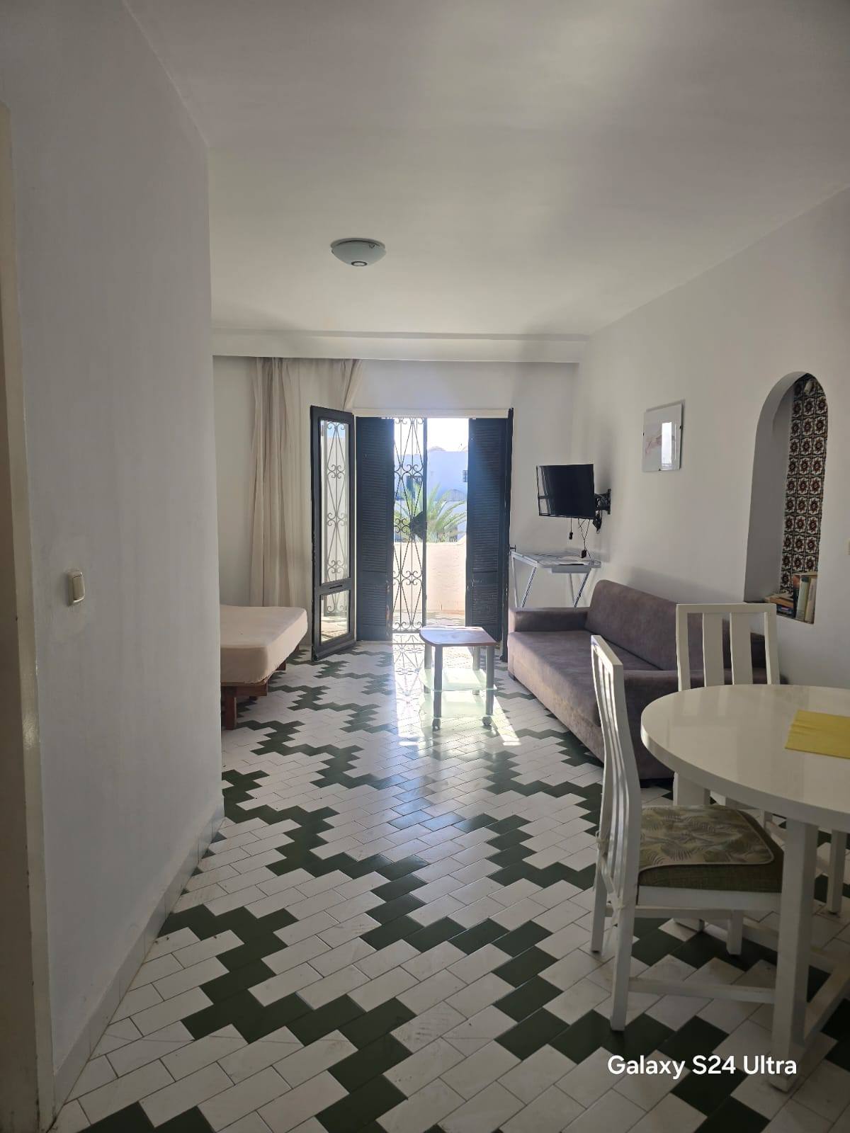 Akouda&nbsp;Chatt Meriem&nbsp;Vente&nbsp;Appart. 1 pi�ce&nbsp;Studio vue fontaine et vue mer