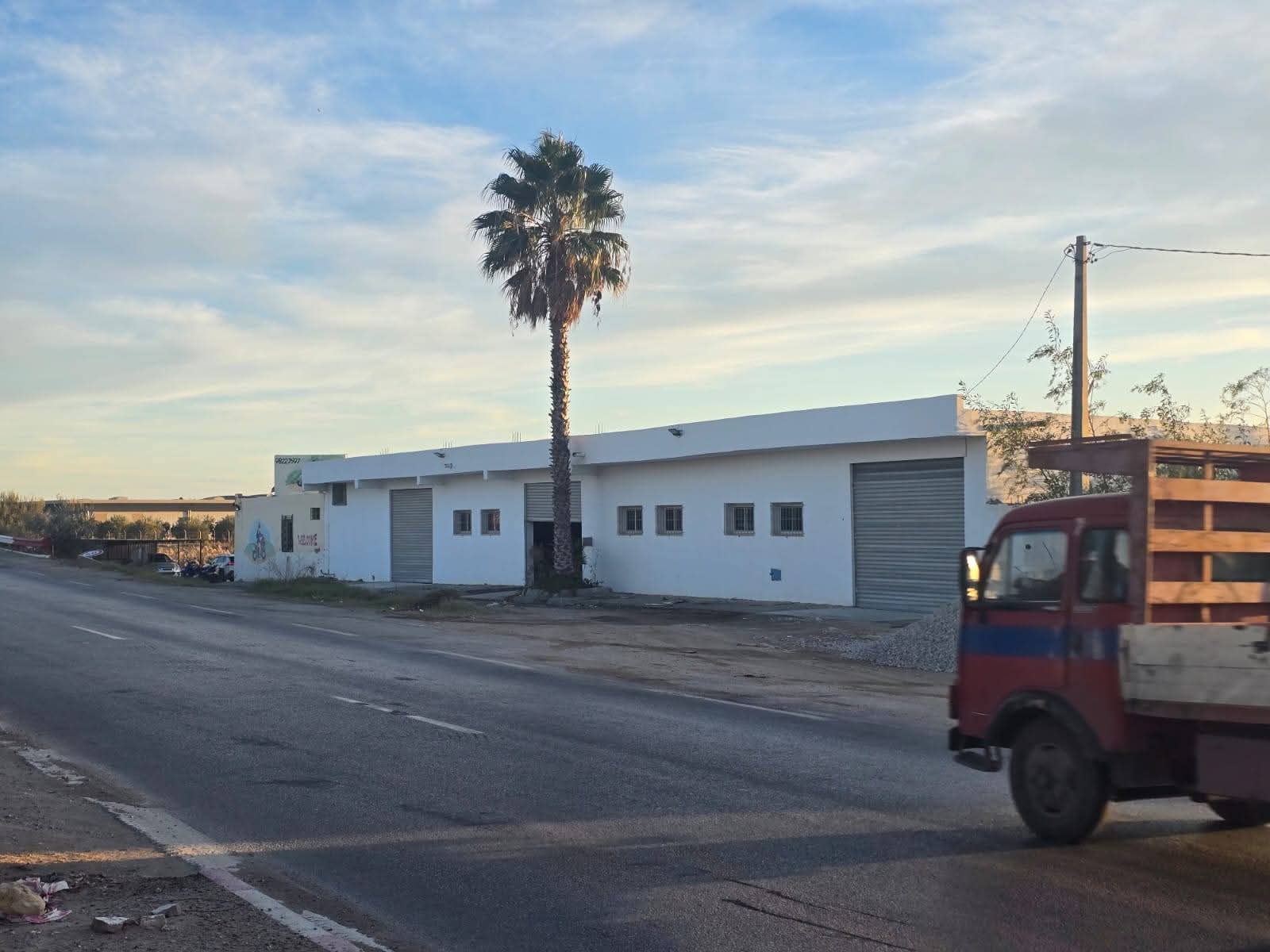 Sousse Ville&nbsp;Sousse&nbsp;Vente&nbsp;Autre&nbsp;3 local individuel 7000m  a sousse