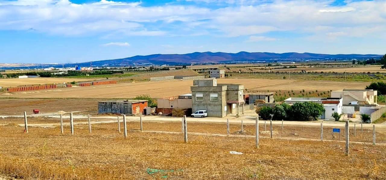 Sidi Thabet&nbsp;Sidi Thabet&nbsp;Vente&nbsp;Surfaces&nbsp;Un havre de paix pour votre projet de construction