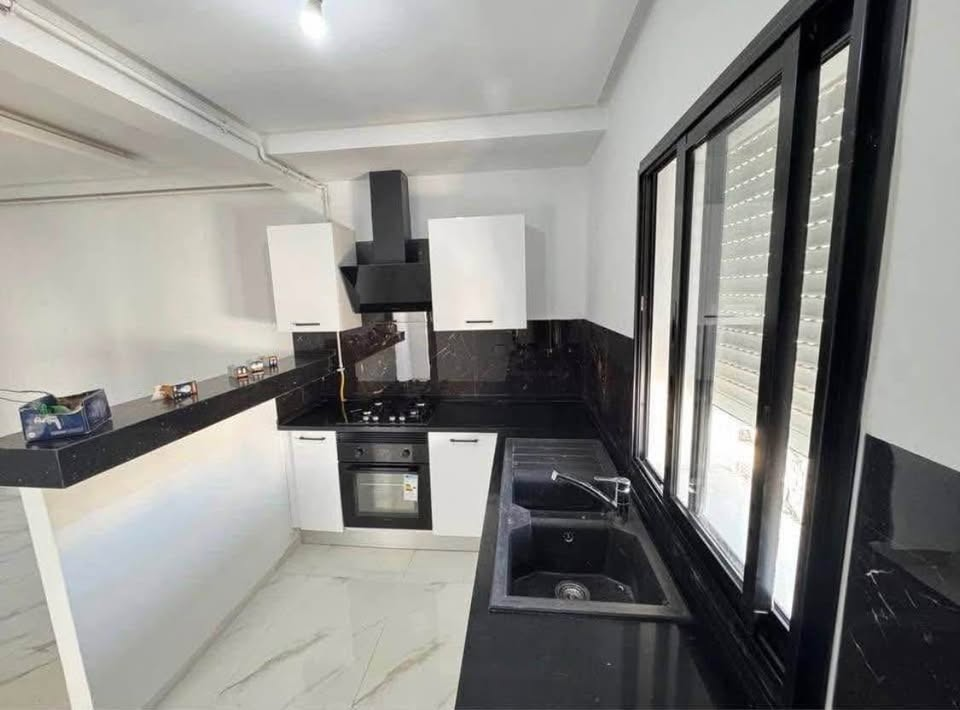 La Marsa&nbsp;El Aouina&nbsp;Vente&nbsp;Appart. 1 pi�ce&nbsp;Cite wahat laouina s1