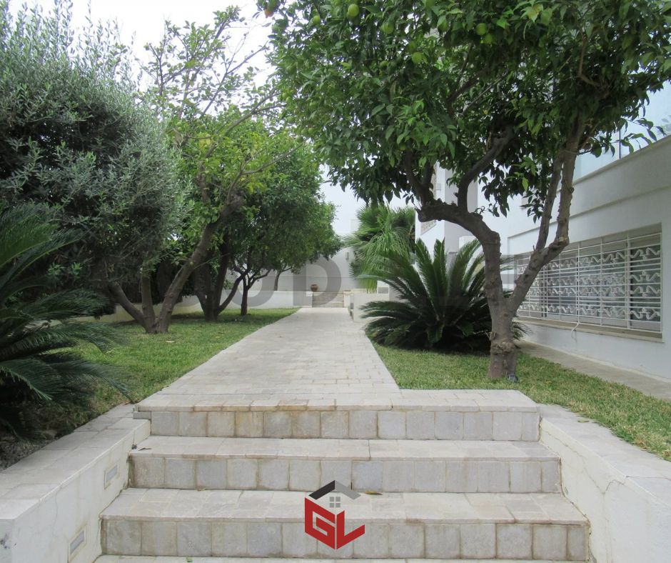 El Menzah&nbsp;El Menzah 1&nbsp;Vente&nbsp;Maisons&nbsp;Villa des ann�es 50 enti�rement r�nov�e � menzah1