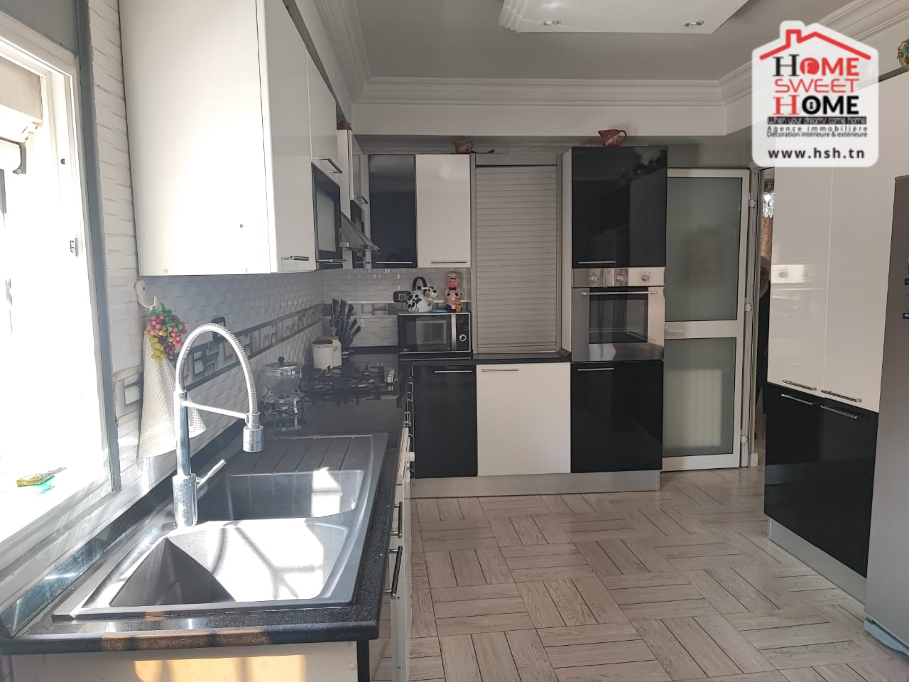 Bab Bhar&nbsp;Bab Bhar&nbsp;Vente&nbsp;Appart. 5 pi�ces+&nbsp;Immeuble lyne � bab fella  montfleury