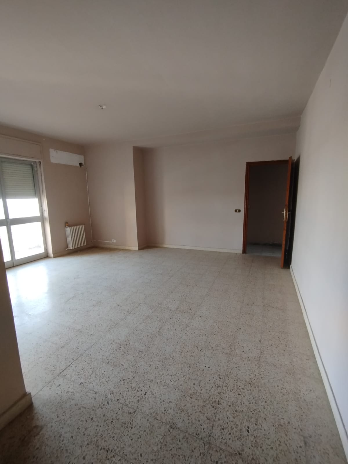 Ariana Ville&nbsp;El Menzah 5&nbsp;Vente&nbsp;Appart. 5 pi�ces+&nbsp;Un spacieux appartement s4 � menzah5