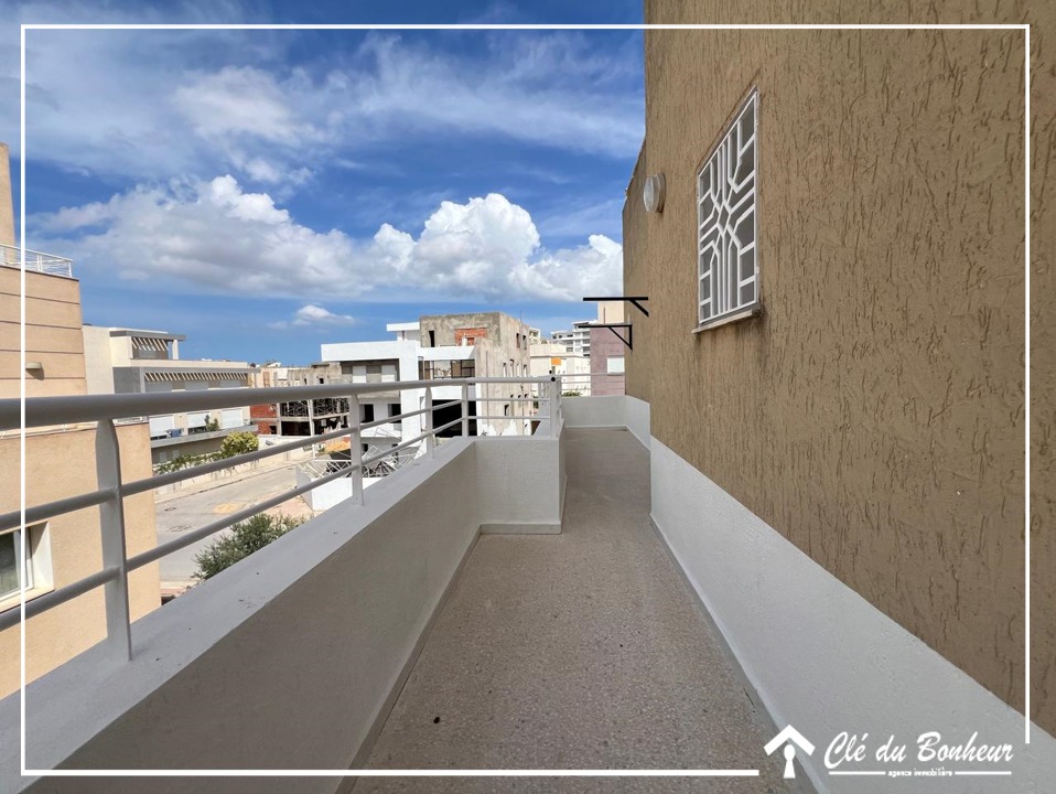 Ain Zaghouan&nbsp;Ain Zaghouan&nbsp;Vente&nbsp;Appart. 2 pi�ces&nbsp;Appartement avec terrasse � ain zaghouen nord