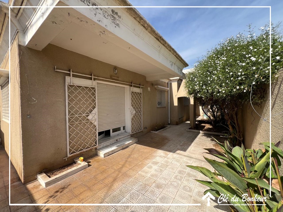 Raoued&nbsp;Cite El Ghazala 1&nbsp;Vente&nbsp;Maisons&nbsp;Maison plain pied spacieux