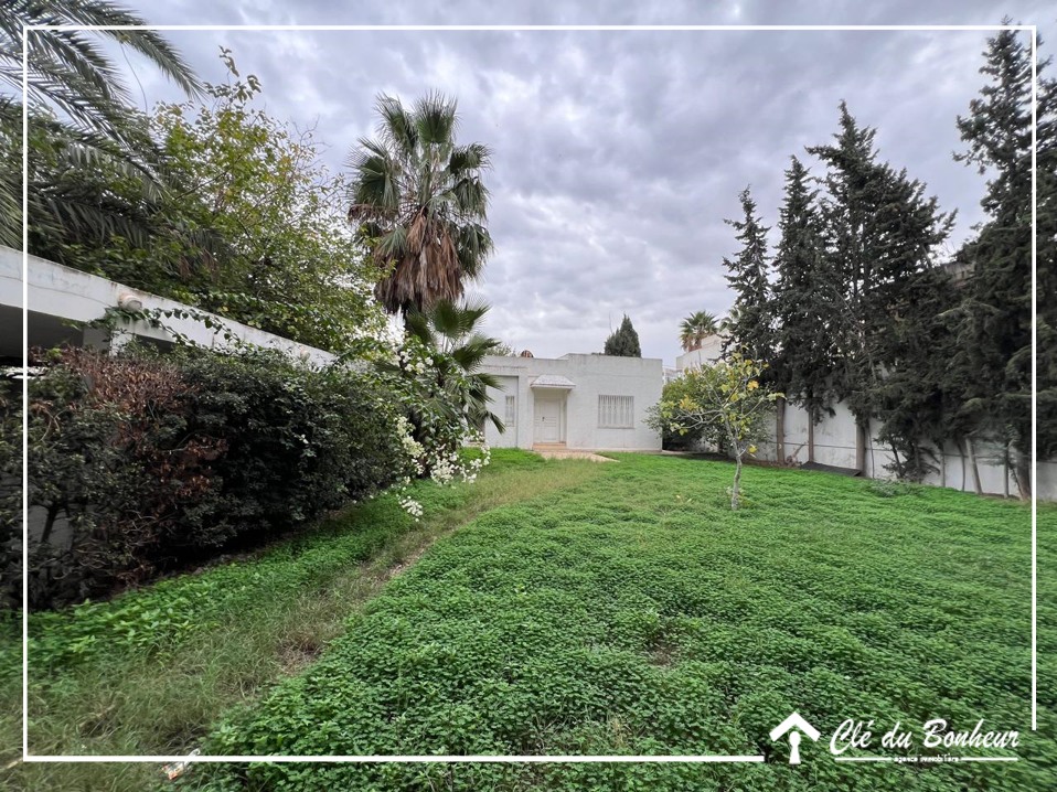 Ariana Ville&nbsp;Ariana&nbsp;Vente&nbsp;Maisons&nbsp;Villa plain pied spacieuse