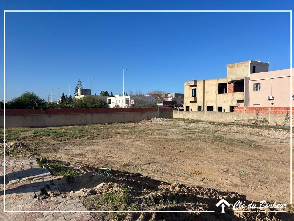 La Soukra&nbsp;Chotrana 2&nbsp;Terrain&nbsp;Terrain nu&nbsp;Terrain viabilis� dans un lotissement � chotrana 2