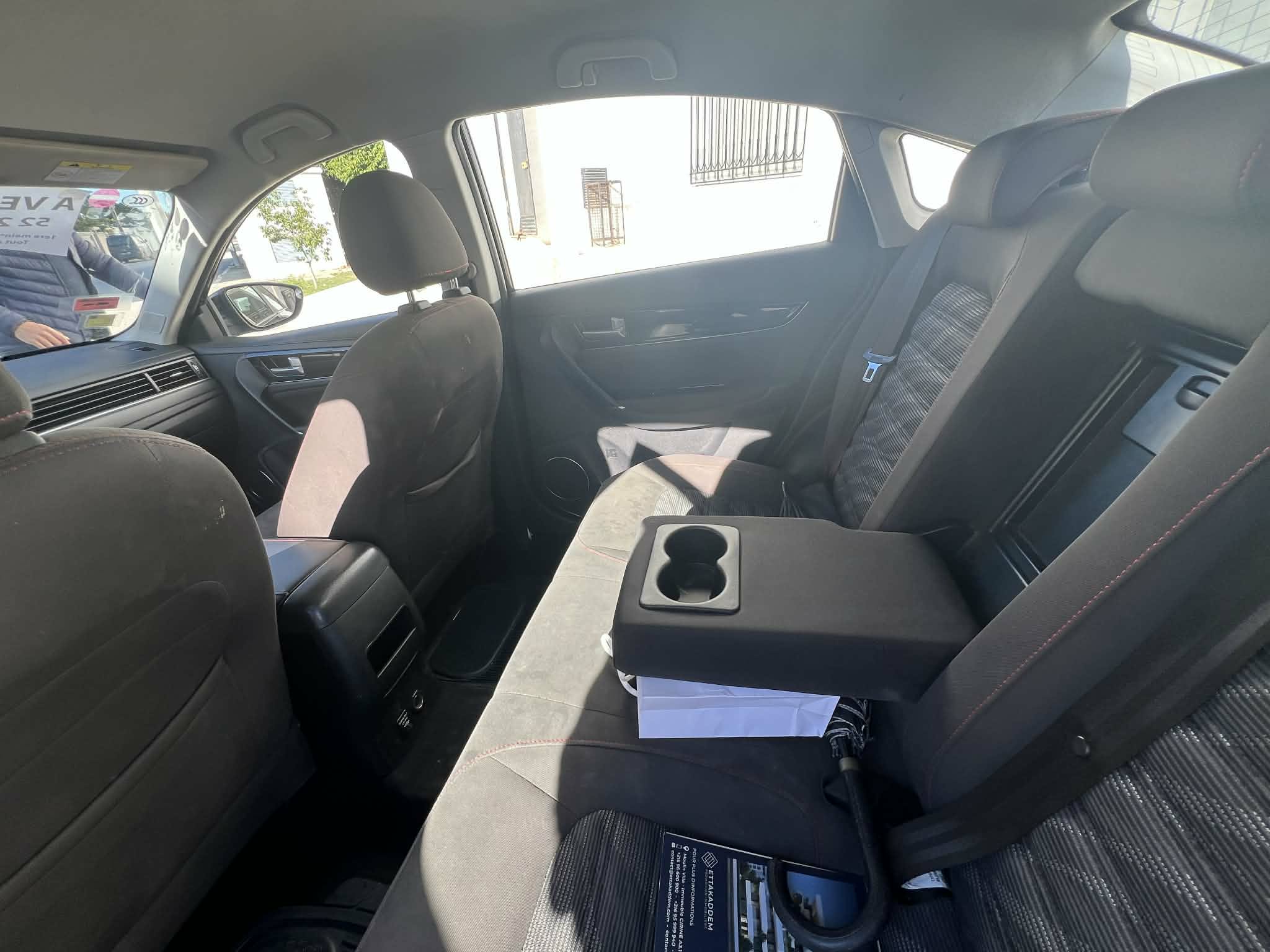 La Soukra&nbsp;La Soukra&nbsp;Dongfeng&nbsp;Dongfeng S50&nbsp;Dongfeng s50 en tr�s bon �tat