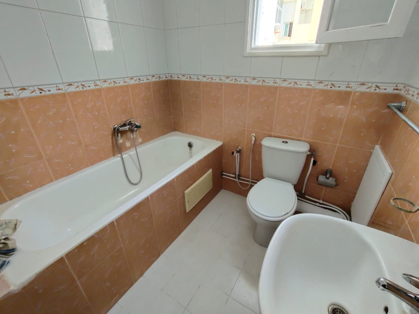 La Marsa&nbsp;El Aouina&nbsp;Vente&nbsp;Appart. 3 pi�ces&nbsp;Jardin aouina vnt s2 ref 0426