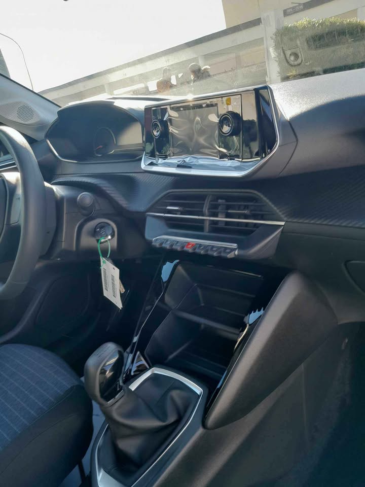 Grombalia&nbsp;Grombalia&nbsp;Peugeot&nbsp;208&nbsp;208 populaire tres faiblwe kilometrage