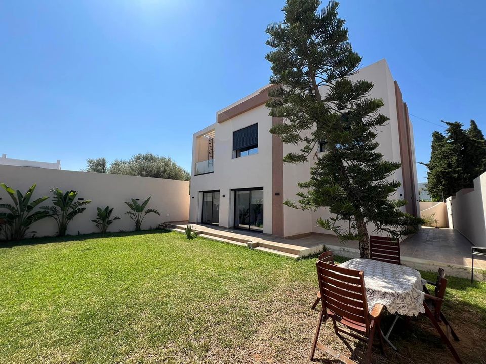 La Soukra&nbsp;La Soukra&nbsp;Vente&nbsp;Duplex&nbsp;Une belle villa � chotrana 1