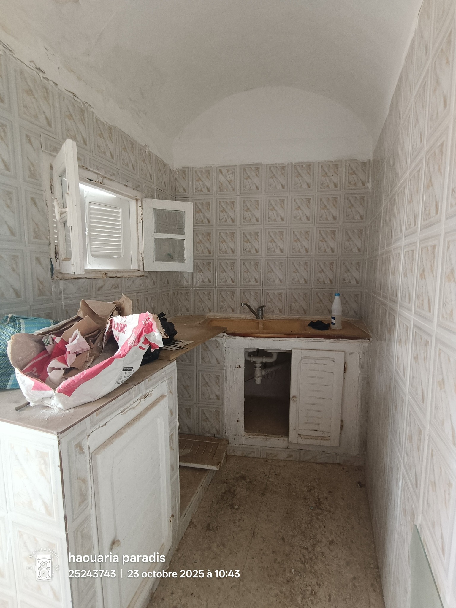 El Haouaria&nbsp;El Haouaria&nbsp;Vente&nbsp;Appart. 4 pi�ces&nbsp;Deux maisons a elhaouaria centre ville