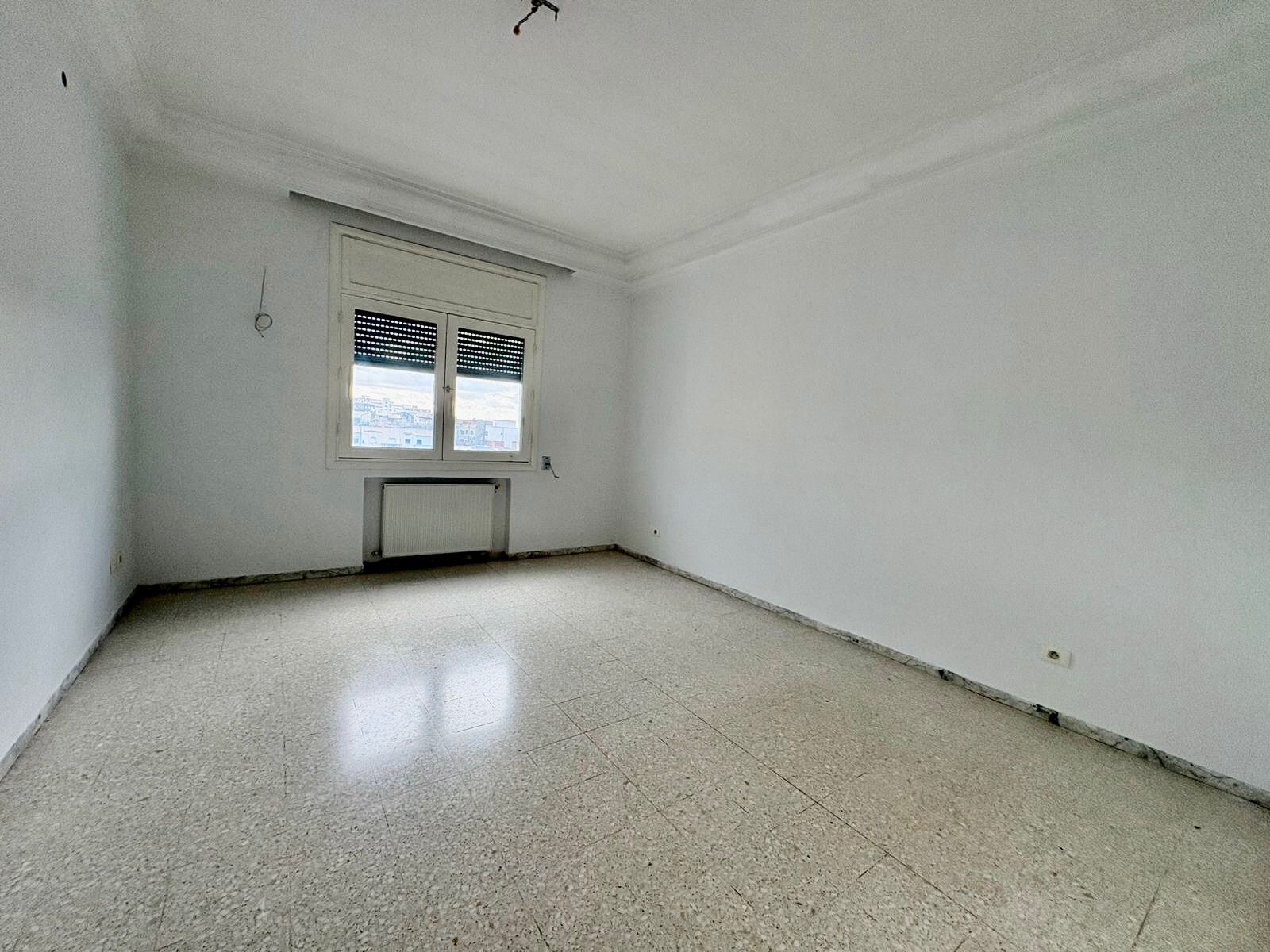 Mnihla&nbsp;Jardins d'el Menzah&nbsp;Vente&nbsp;Appart. 4 pi�ces&nbsp;Appartement s3 hs � jardin d'el menzah 2